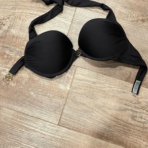 Victoria’s Secret’s bikini top
